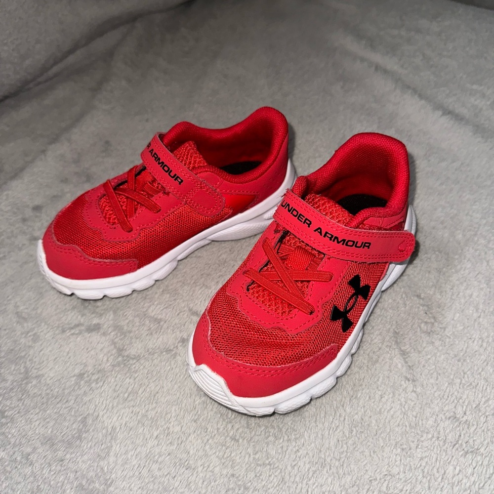 BOY Toddler shoes (Sizes 7 & 8)